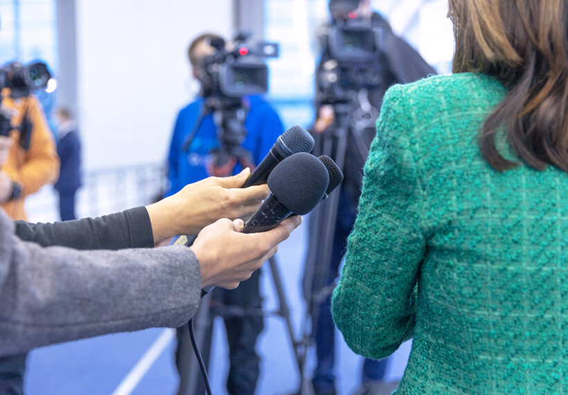 Mediavalmennus varmuutta ja vaikuttavuutta median kohtaamiseen